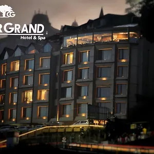 The Cedar Grand And Hotel